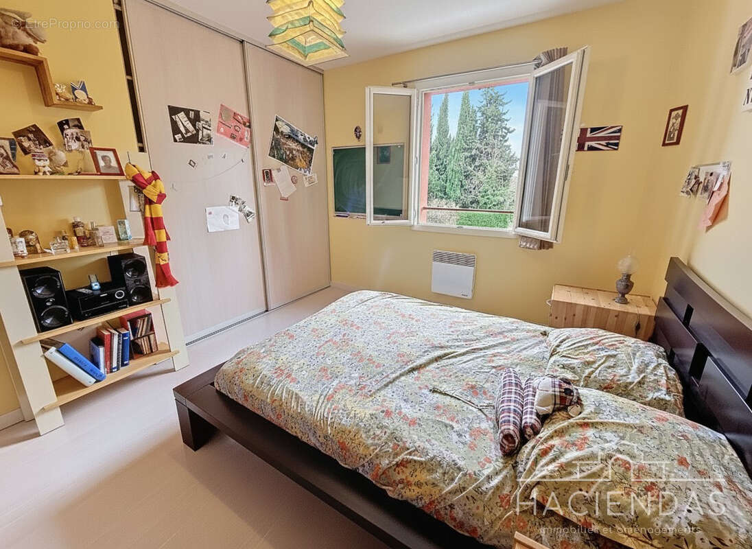 Maison à PELISSANNE