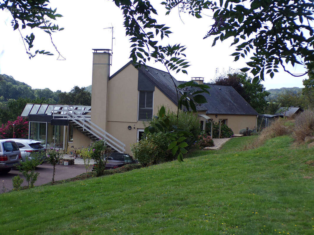 Maison à SAINT-LEONARD-DES-BOIS
