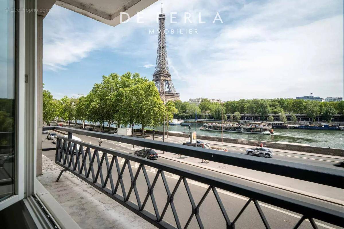 Appartement à PARIS-16E