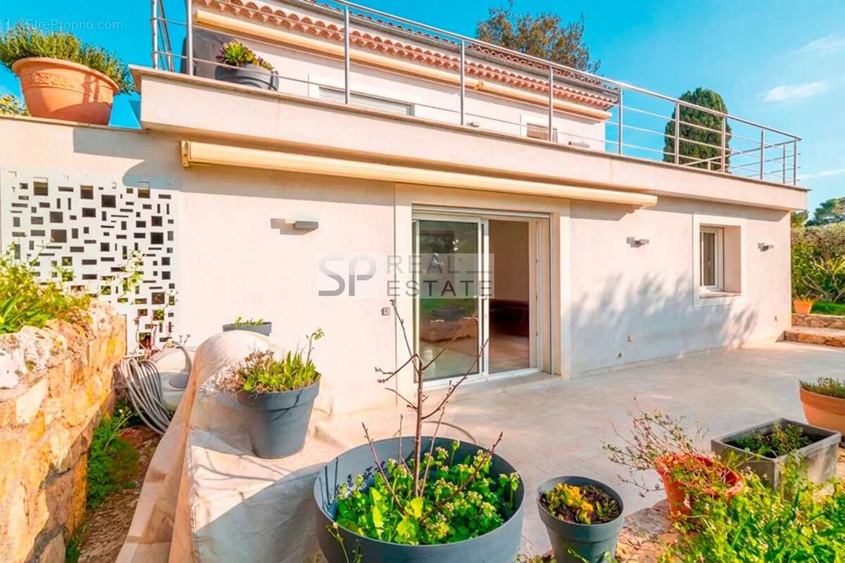 Maison à CANNES