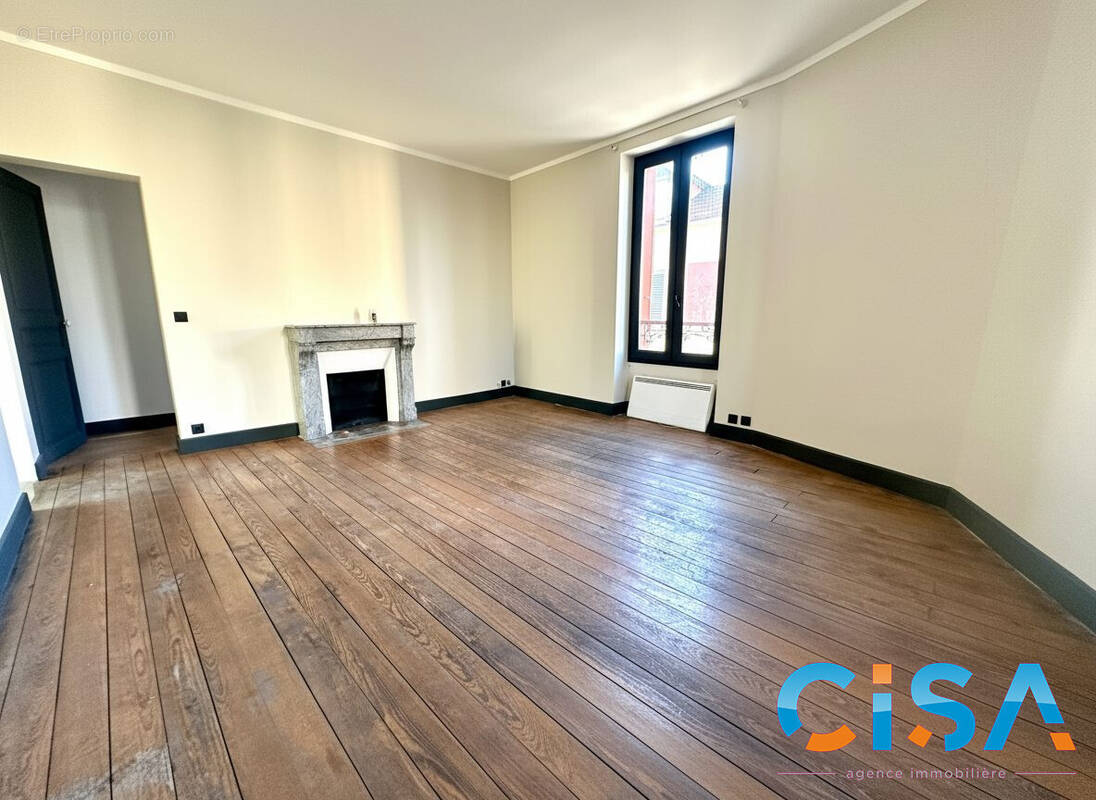 Appartement à PIERRELAYE