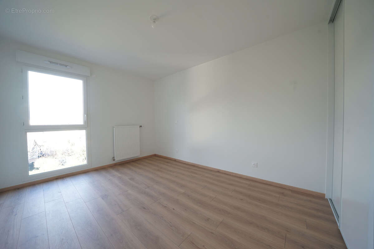 Appartement à SAINT-MARTIN-D'HERES