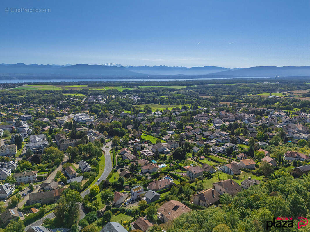 Maison à DIVONNE-LES-BAINS