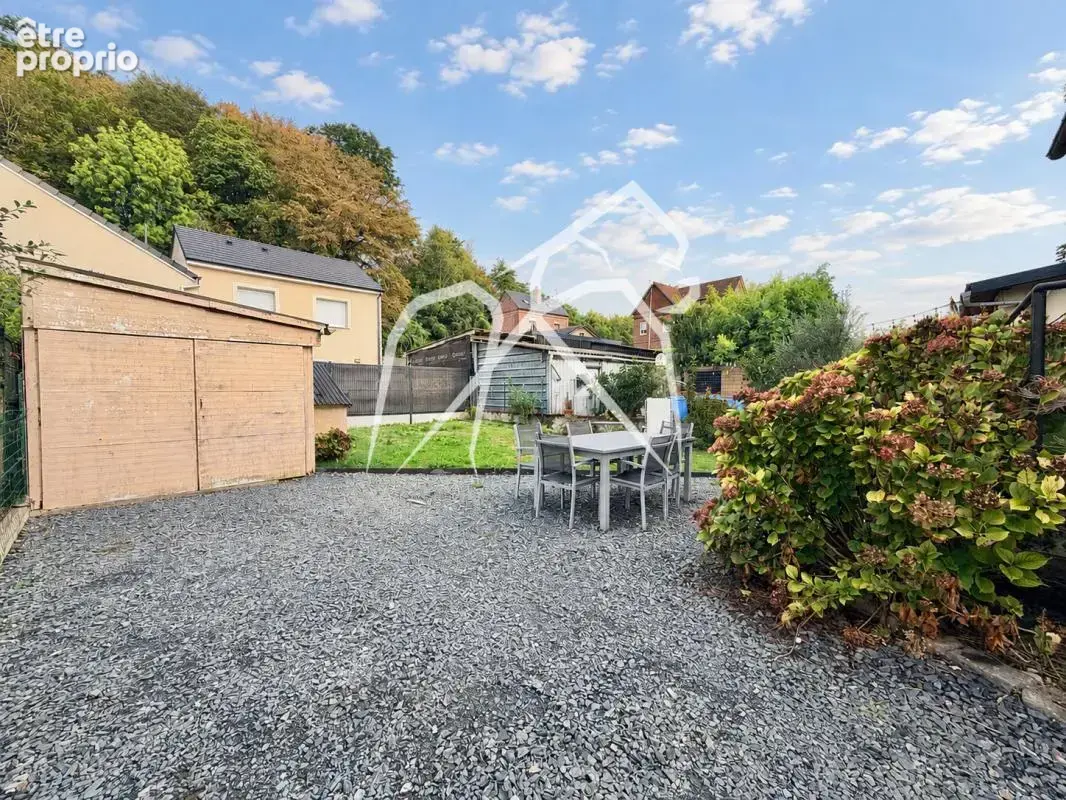 Maison familiale 6 pièces, 120 m² avec jardin et parking à Malaunay - photo 12