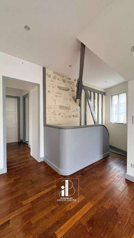 Appartement à FONTAINEBLEAU