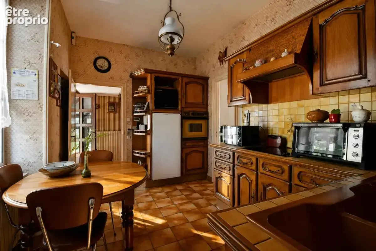 Maison Bourgeoise de 8 pièces de 185 m² à Châteaumeillant - photo 10