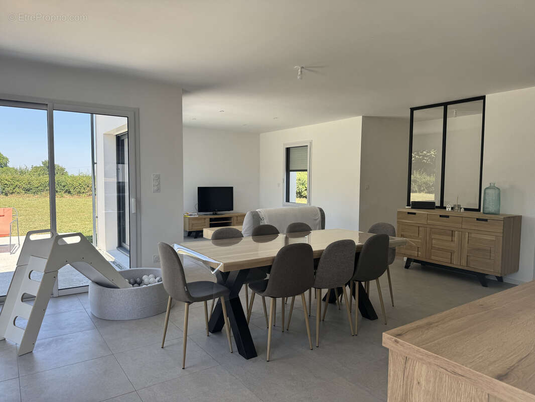 Maison contemporaine connectée de 2025 à La CAILLÈRE ST HILAIRE - 85410 - photo 3