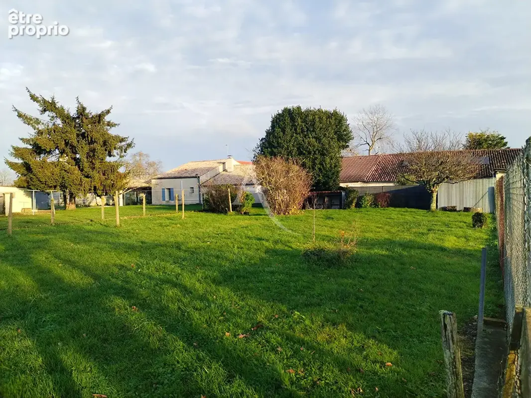 Proche Saintes  - Maison charentaise avec jardin et dépendance - photo 17