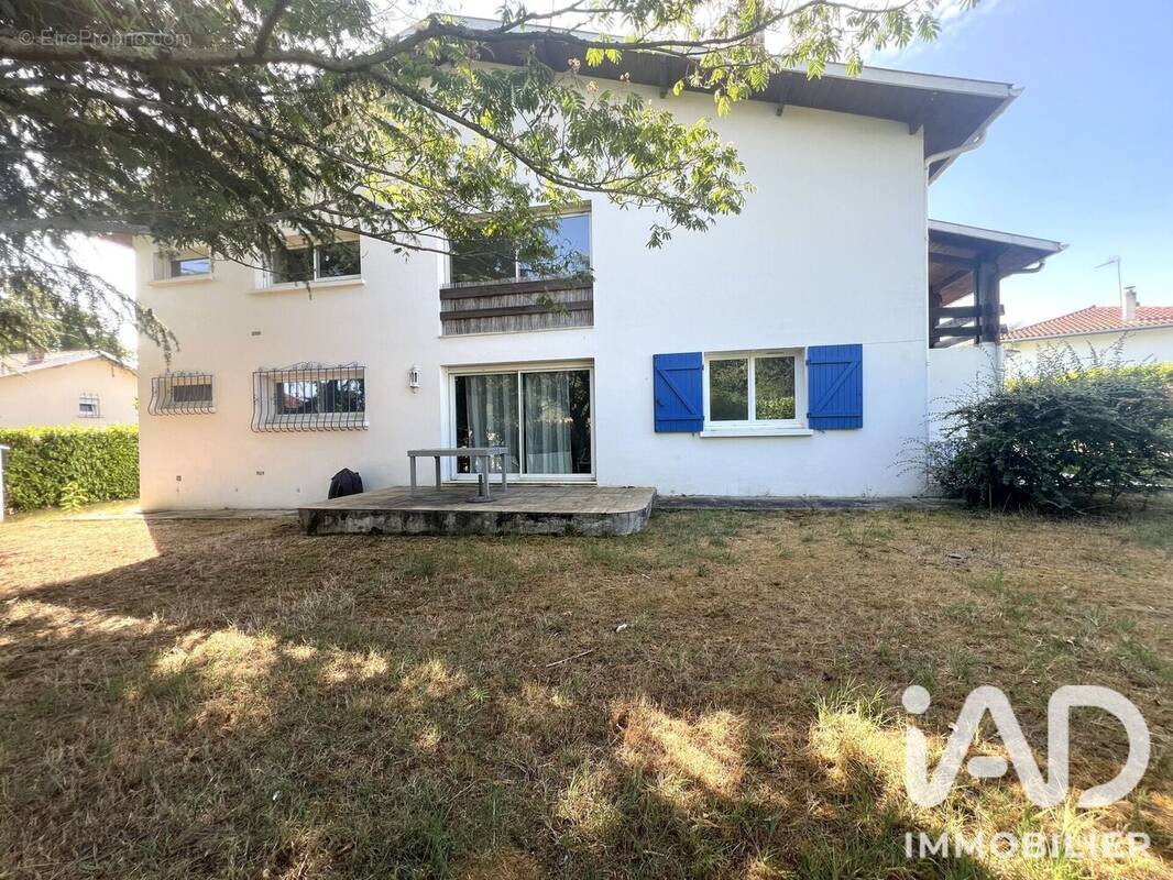 Photo 1 - Maison à SAINT-PIERRE-DU-MONT