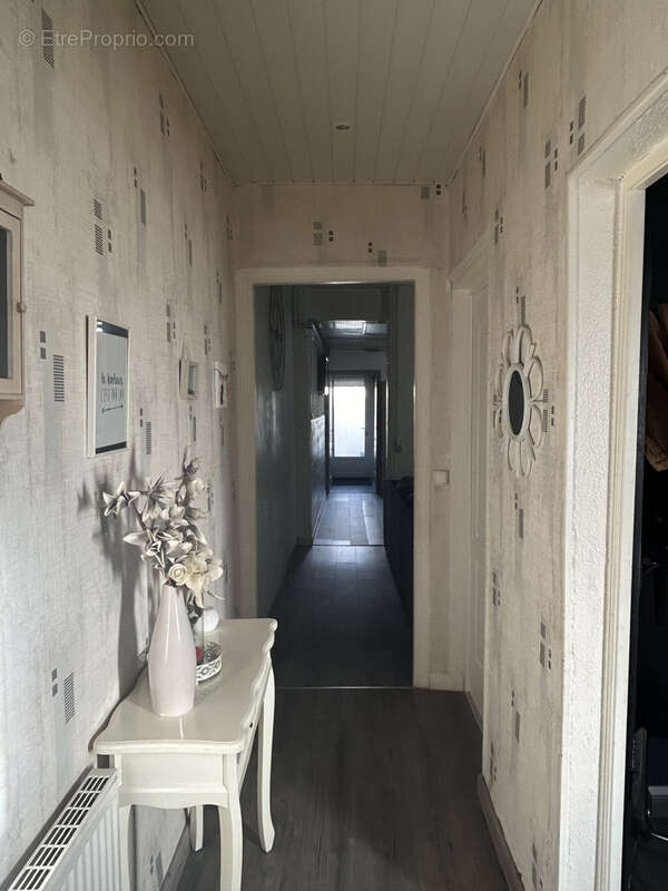 Maison à AUBY
