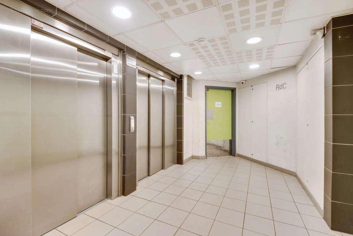 Appartement à VILLENEUVE-LA-GARENNE