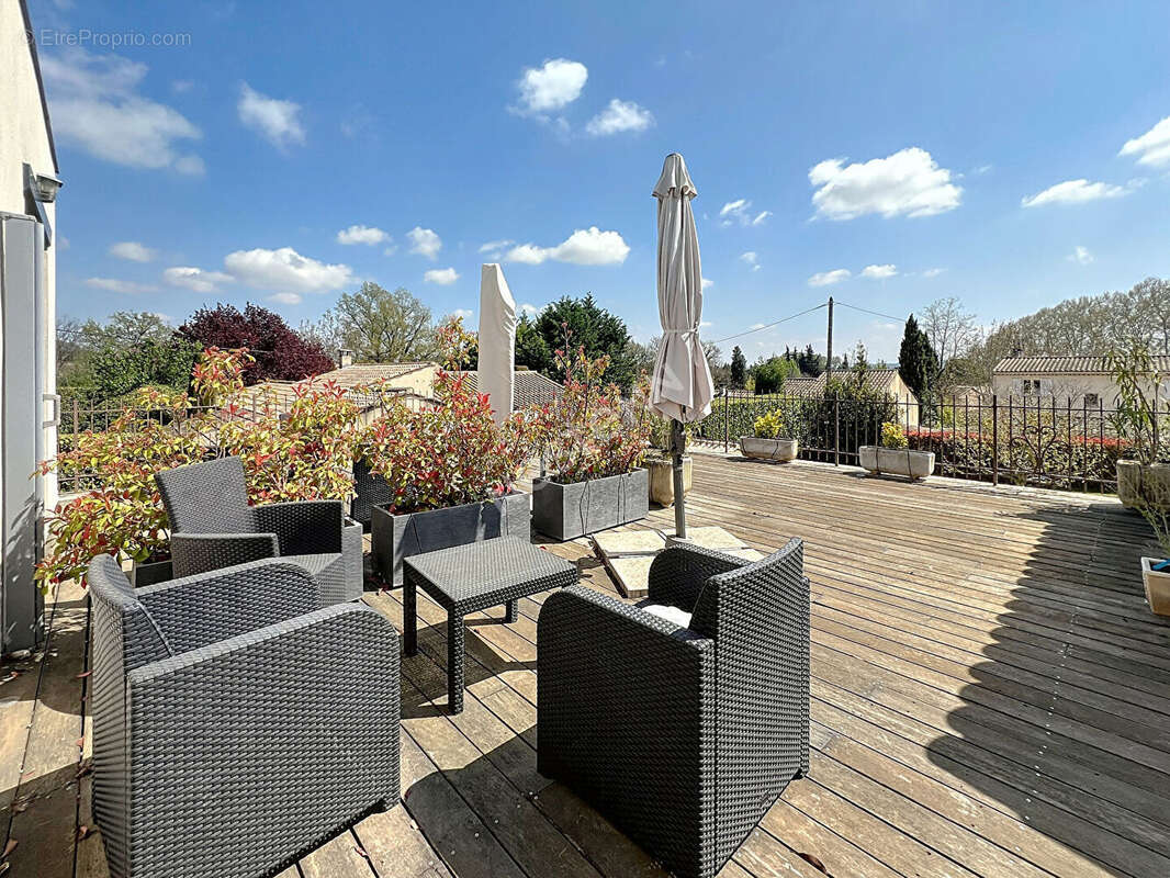 Un bien unique au coeur de Cucuron ? 200 m², 4 suites, grand jardin - photo 6