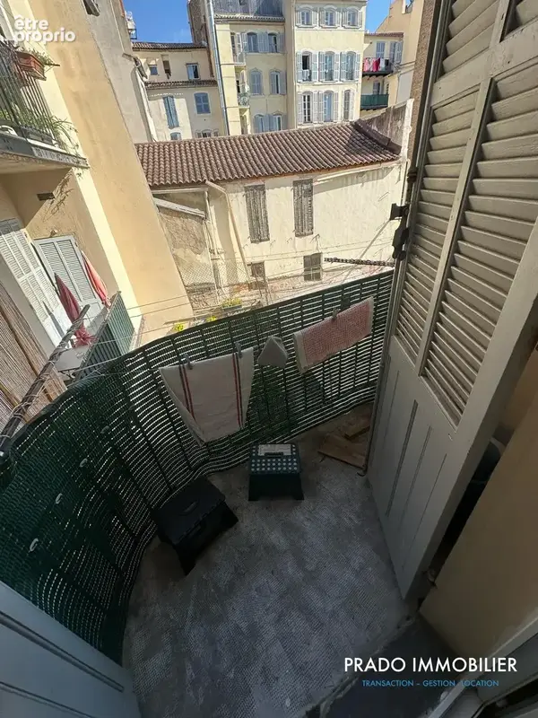 T2 de 54,30m2 Proche de St Charles/ Centre Bourse - photo 3