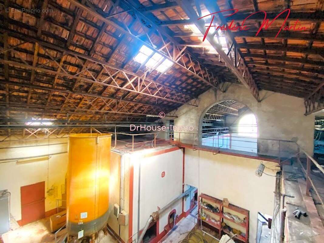 Appartement à VEZENOBRES