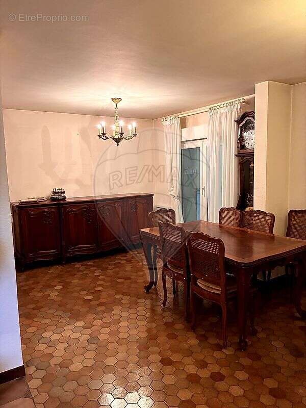 Maison à MONTREUX-VIEUX