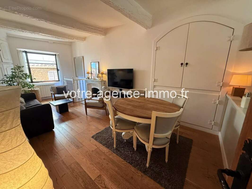 Appartement à CAGNES-SUR-MER