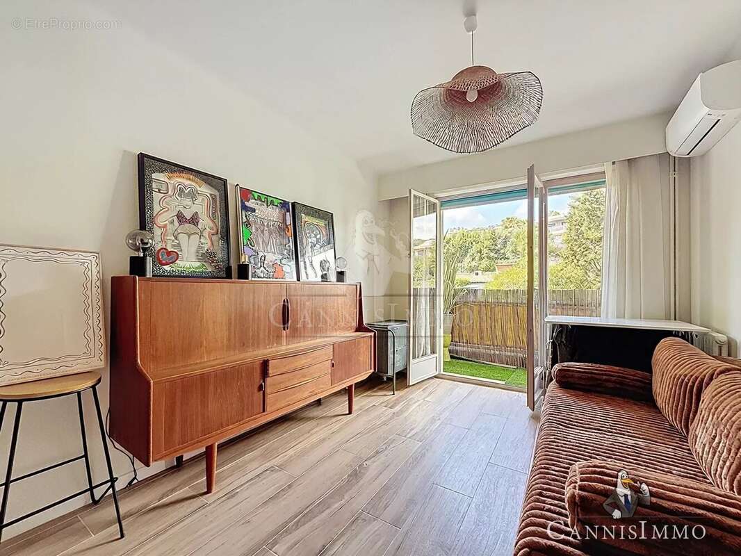 Appartement à LE CANNET