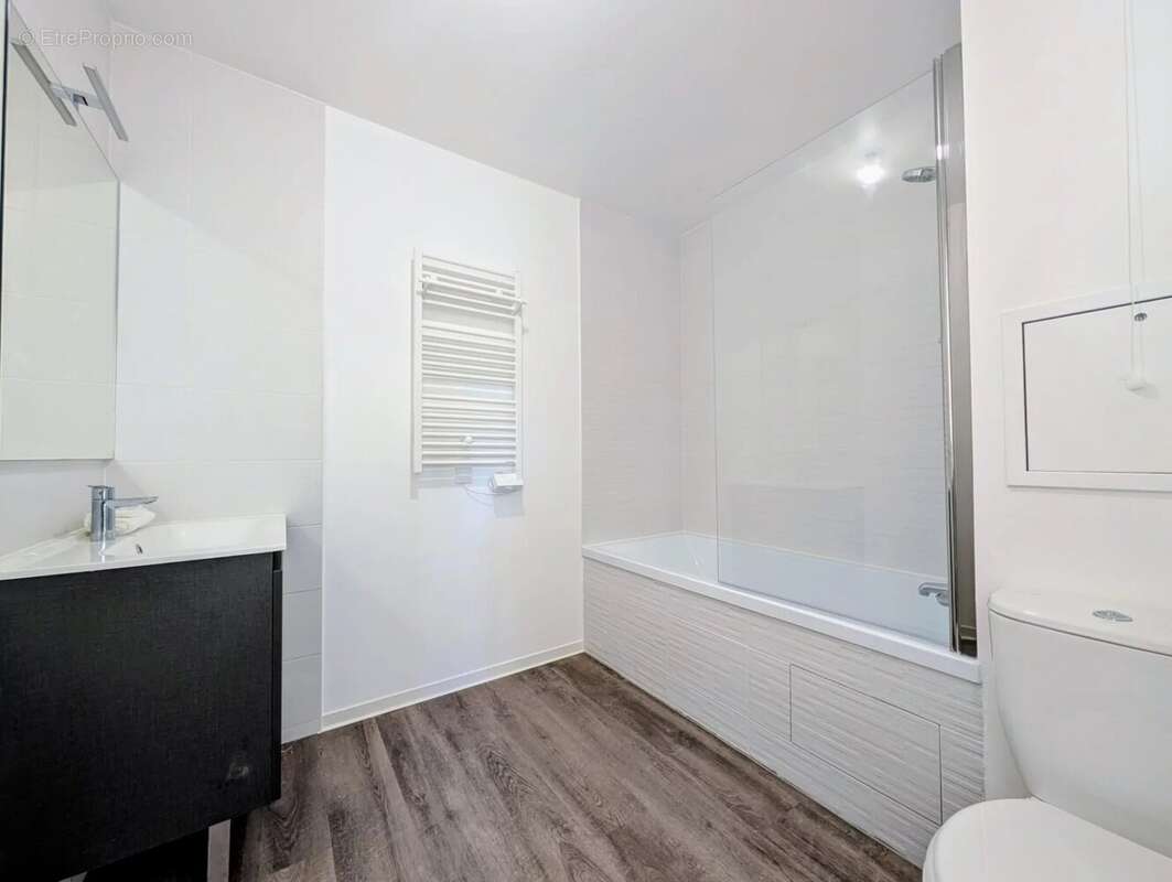 Appartement à LES CLAYES-SOUS-BOIS
