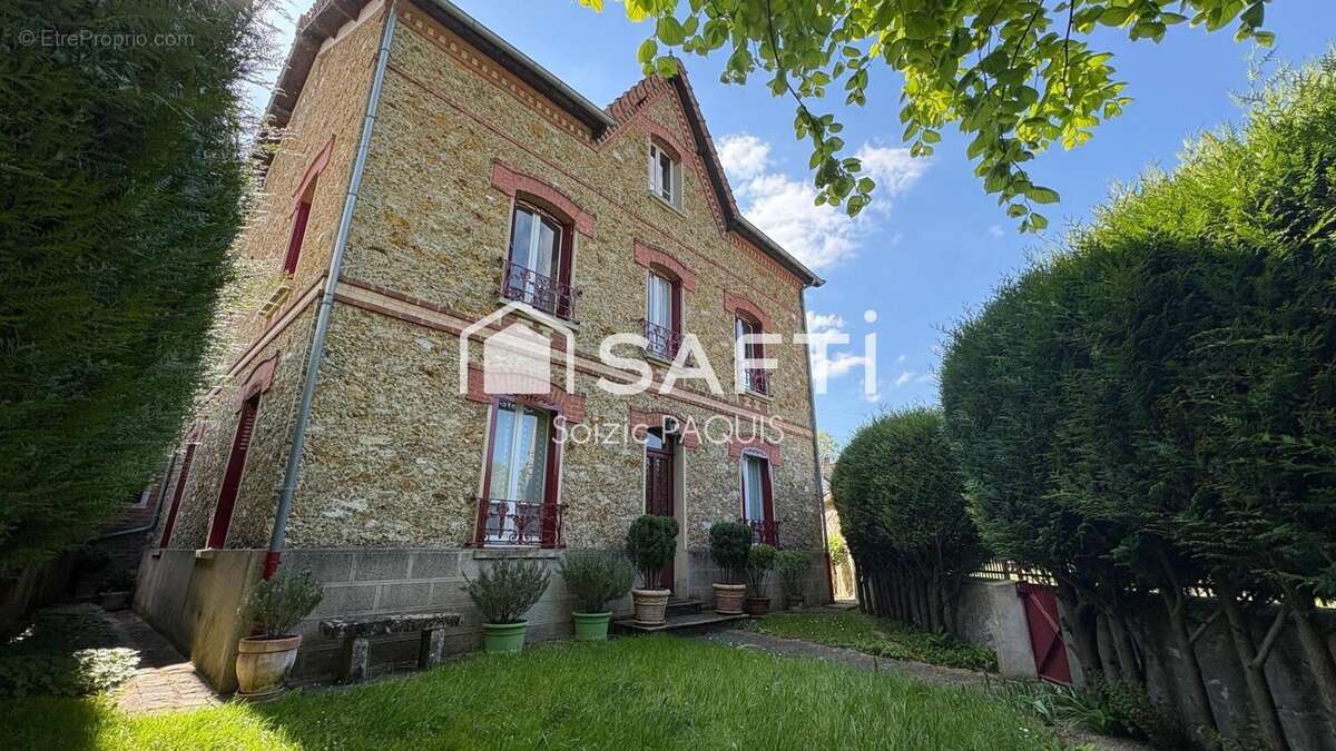 Photo 2 - Maison à LA FERTE-SOUS-JOUARRE