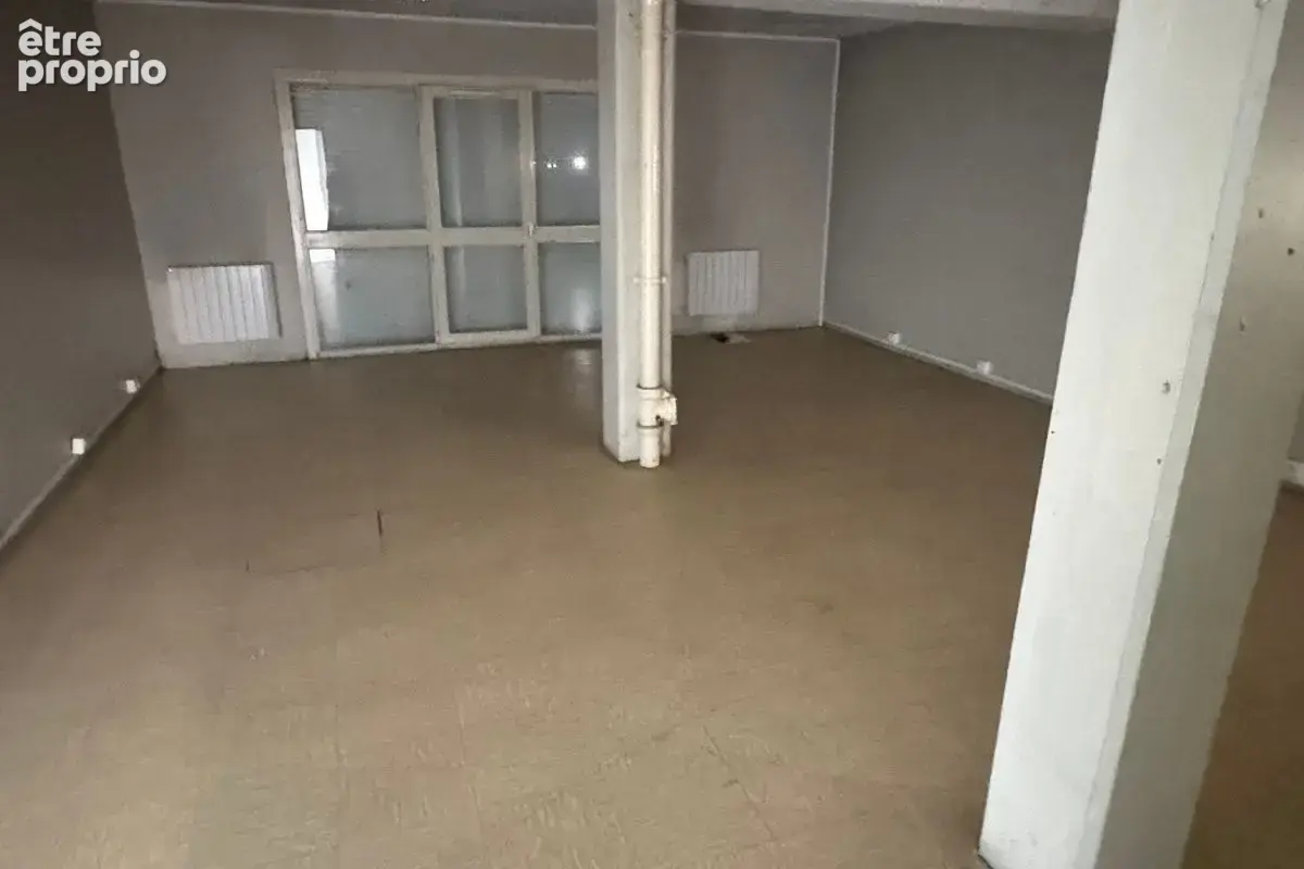 Local commercial ou professionnel de 56m² - Bron - photo 2
