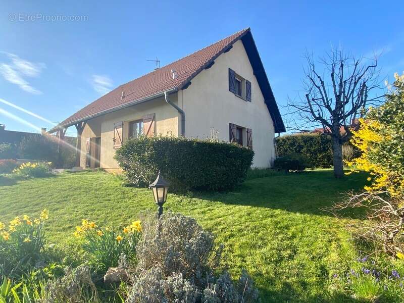 Maison à DANJOUTIN