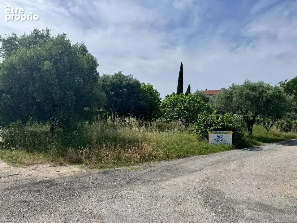 Terrain à CHATEAUNEUF-LES-MARTIGUES