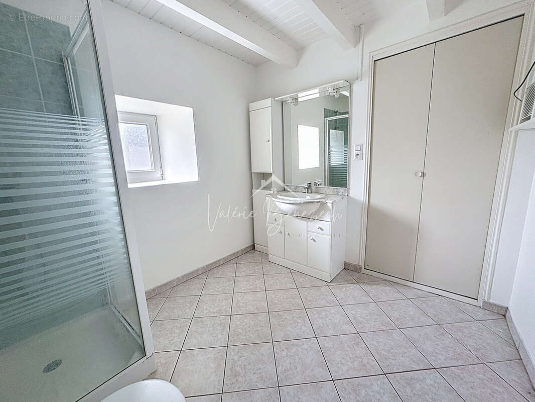 Maison à LES COSTES-GOZON