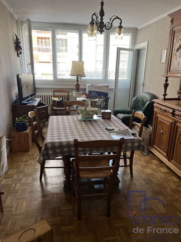 Appartement 55 m² à Saint-Etienne  - photo 5