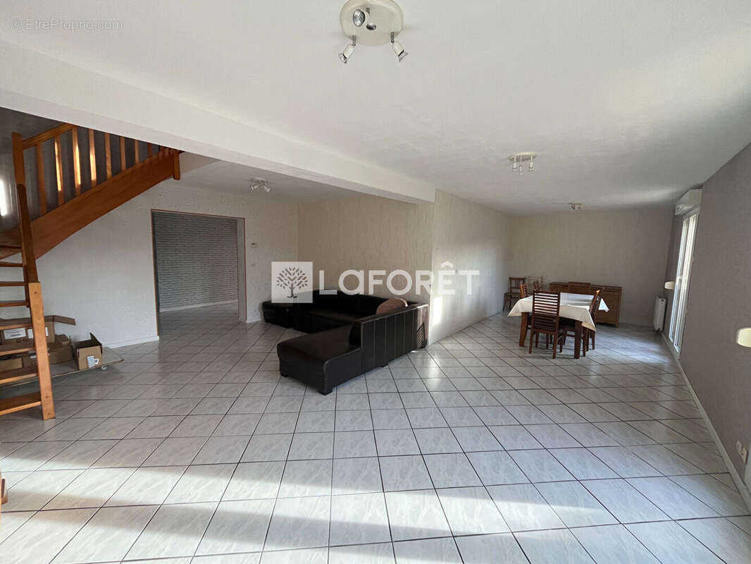 Maison Nommay 6 pièce(s) 154.30 m2 - photo 2