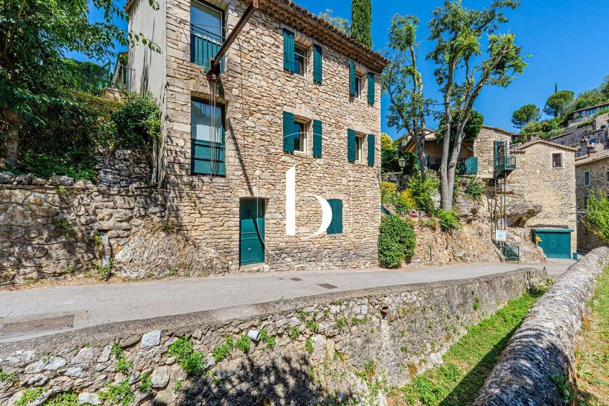 Charme et caractère pour cet ensemble immobilier d'exception... - photo 20