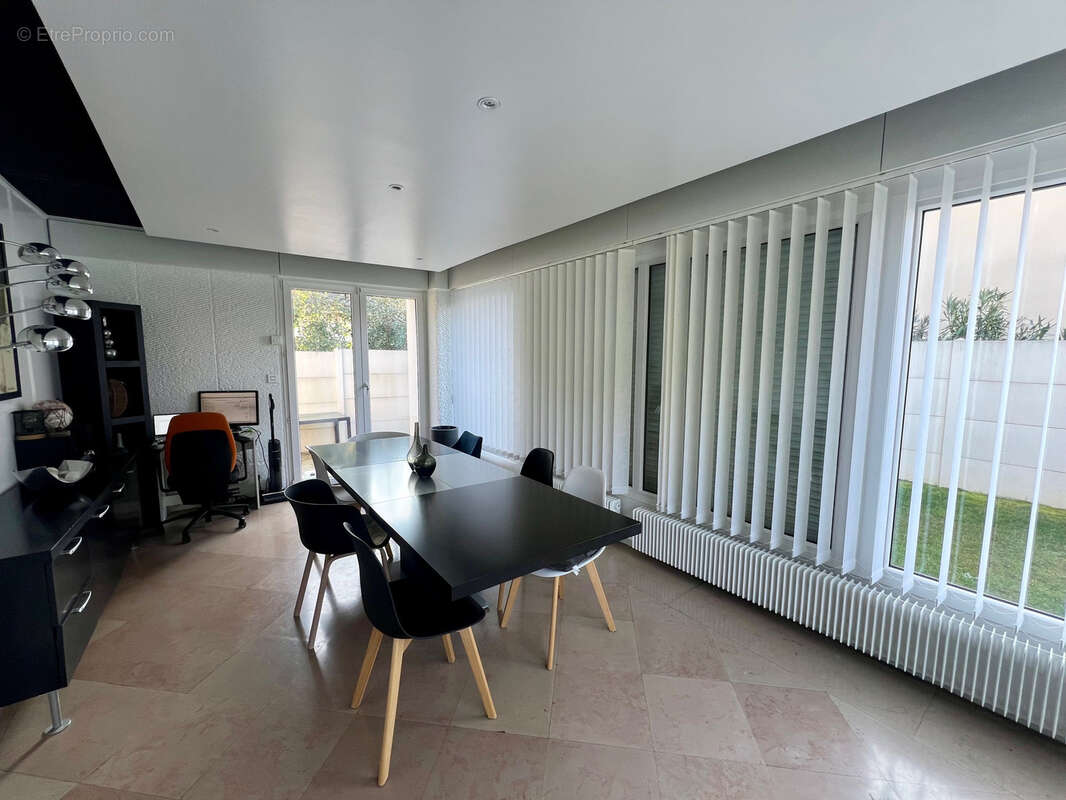 Maison à ATHIS-MONS