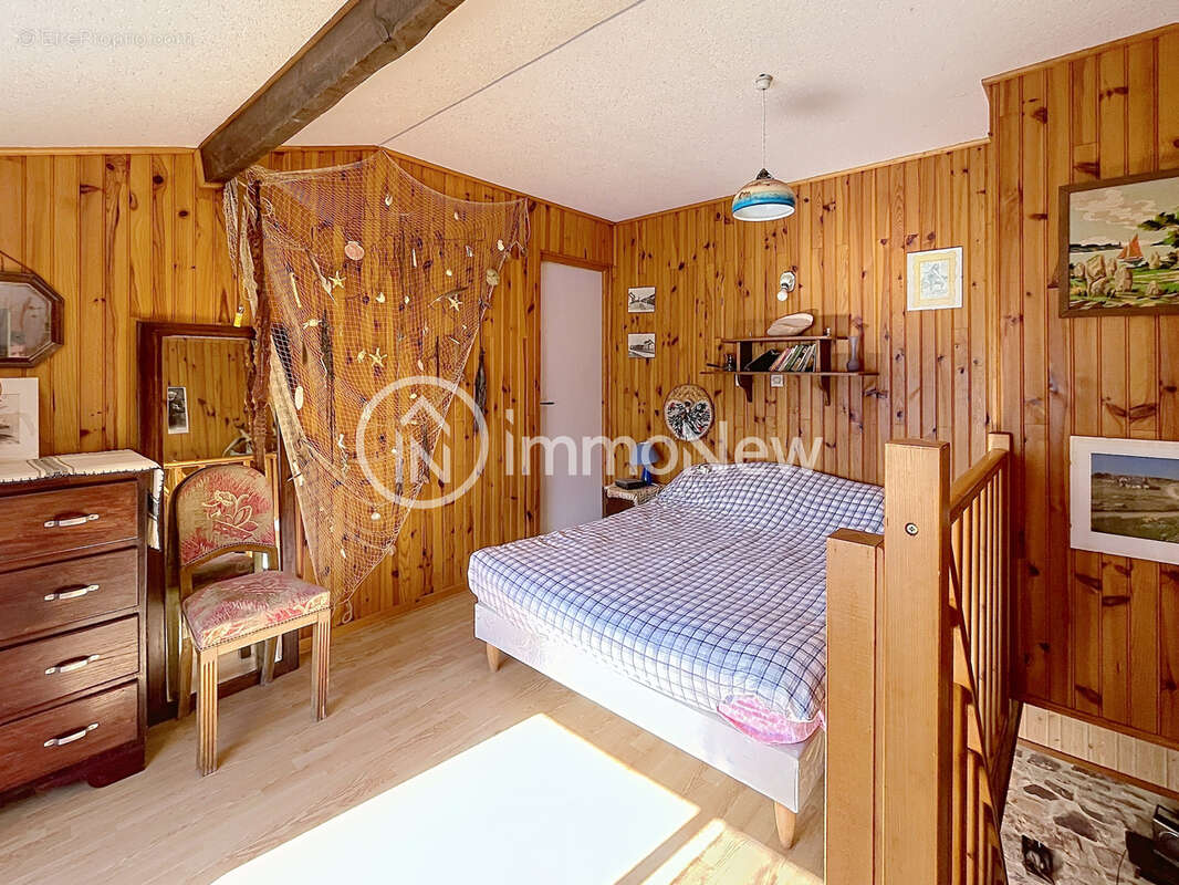 Maison avec terrain constructible et batiment à rénover   champeaux 50530 - photo 6