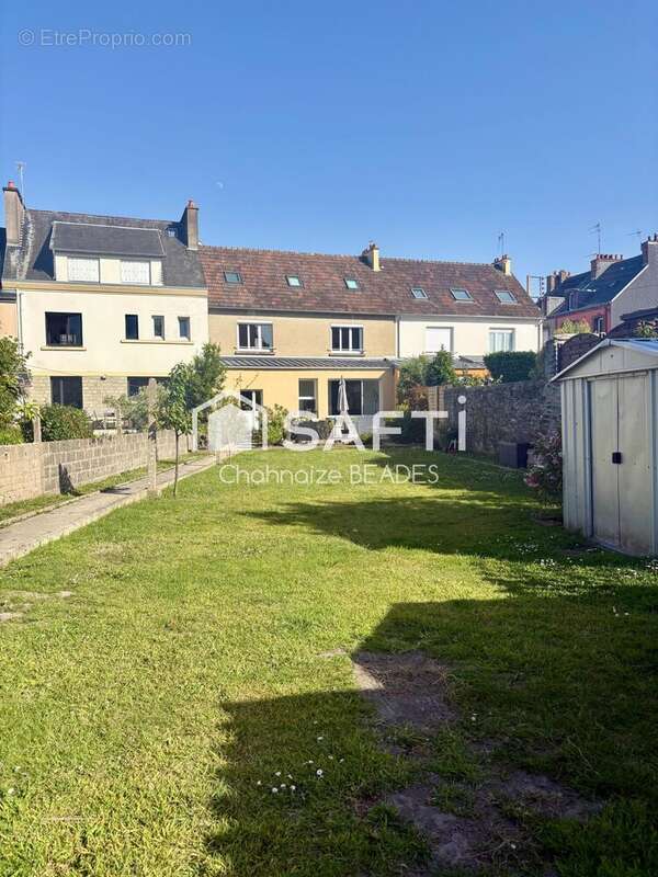Maison 154 m² à Equeurdreville-Hainneville  - photo 4