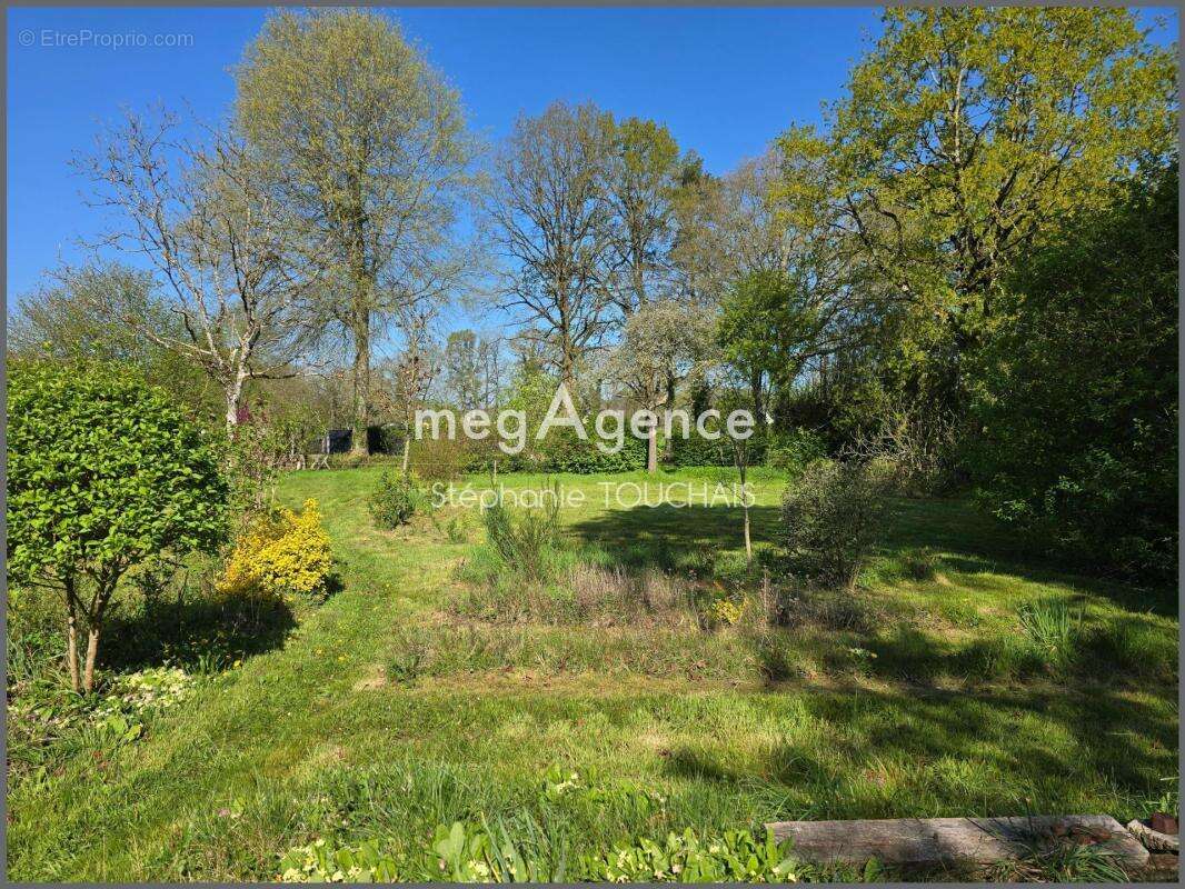 Maison à SAINT-AUBIN-DU-CORMIER