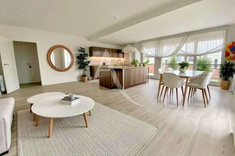 Appartement à SAINT-JEAN-DE-BRAYE