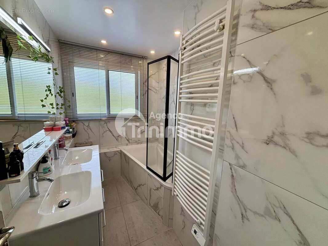 Appartement à LA TRINITE