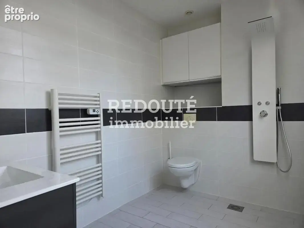 Rethel – Loft & appartement indépendants de 256m² - photo 11