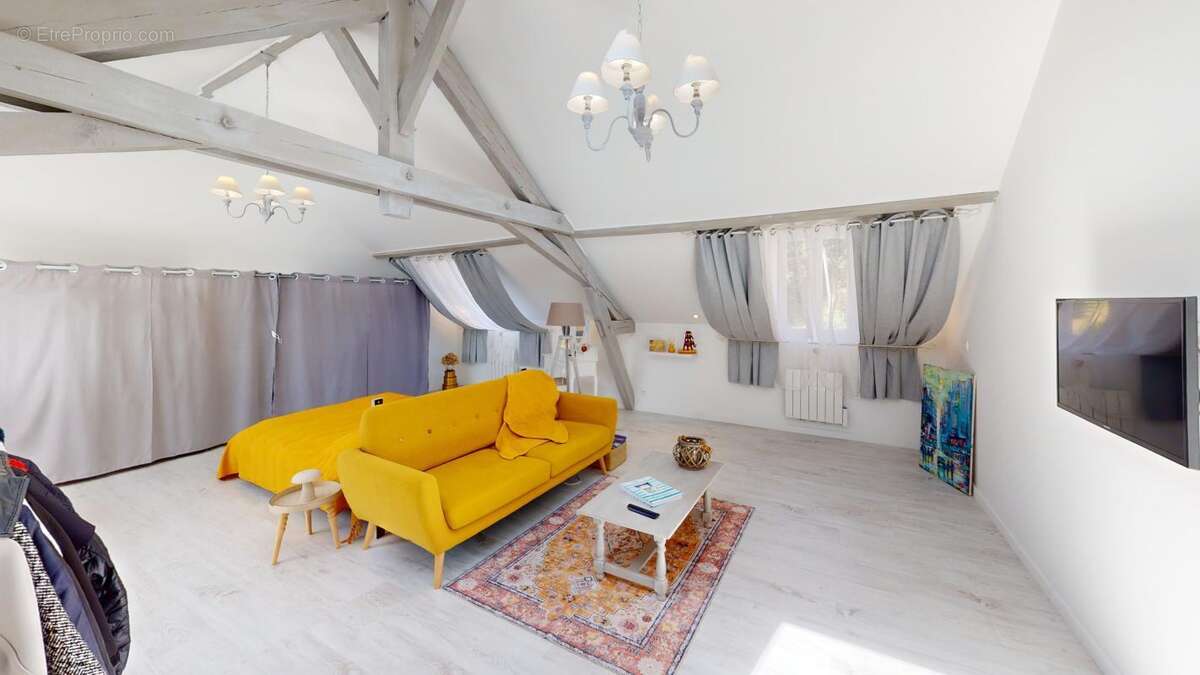 Maison à SAINT-SATUR