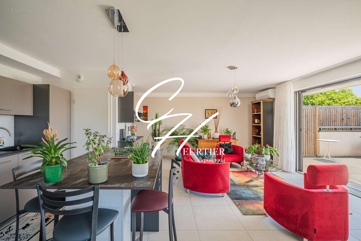 Appartement 74 m² à Voiron  - photo 5