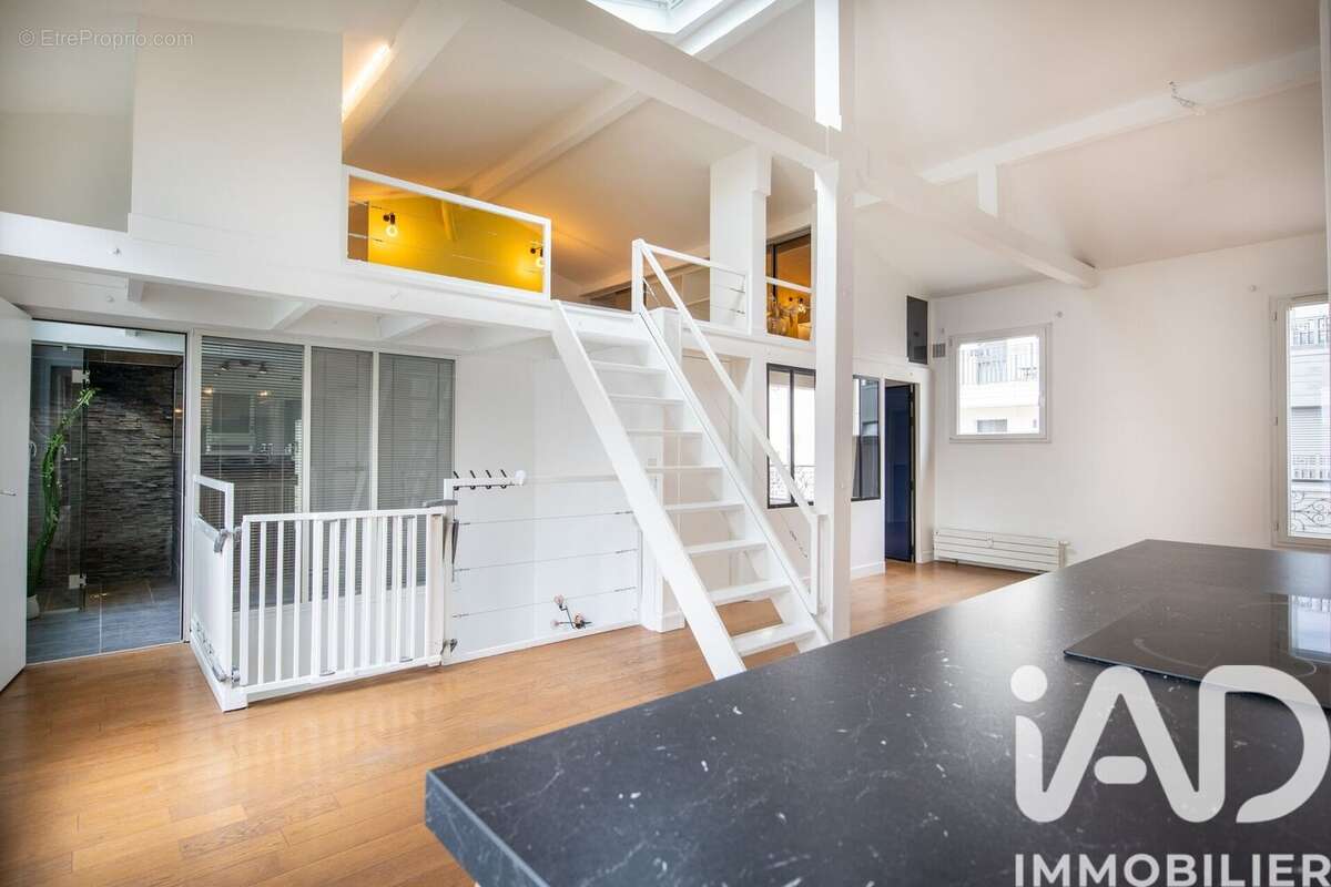Photo 2 - Appartement à LEVALLOIS-PERRET
