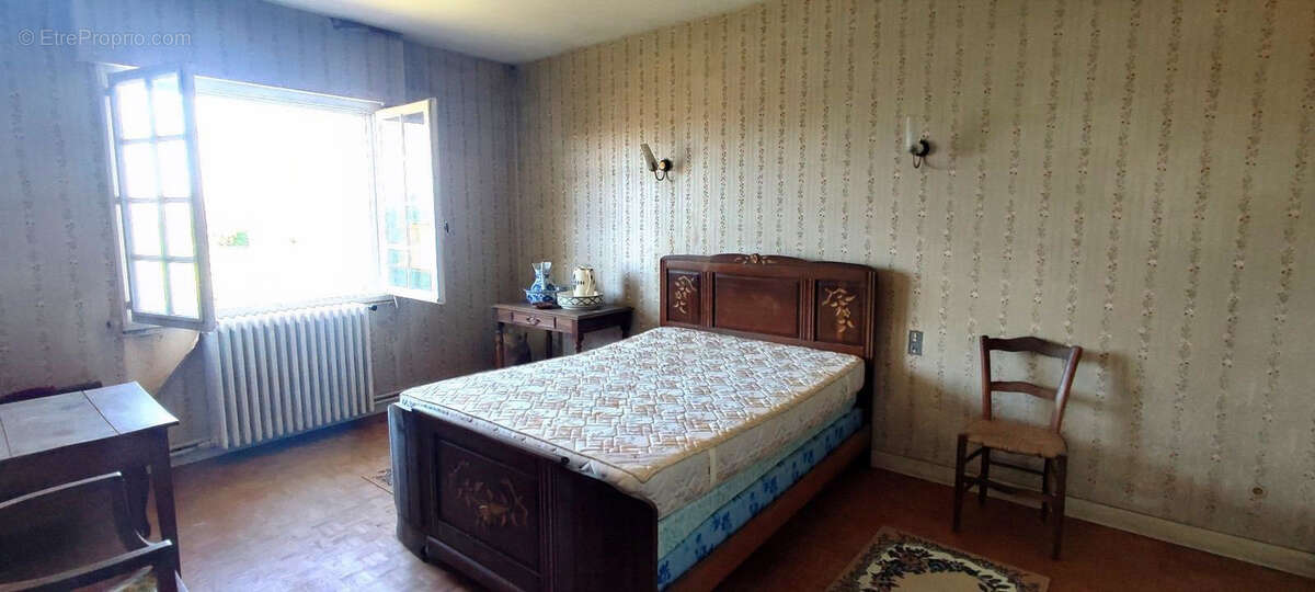 Maison avec chais et grand terrain - photo 8
