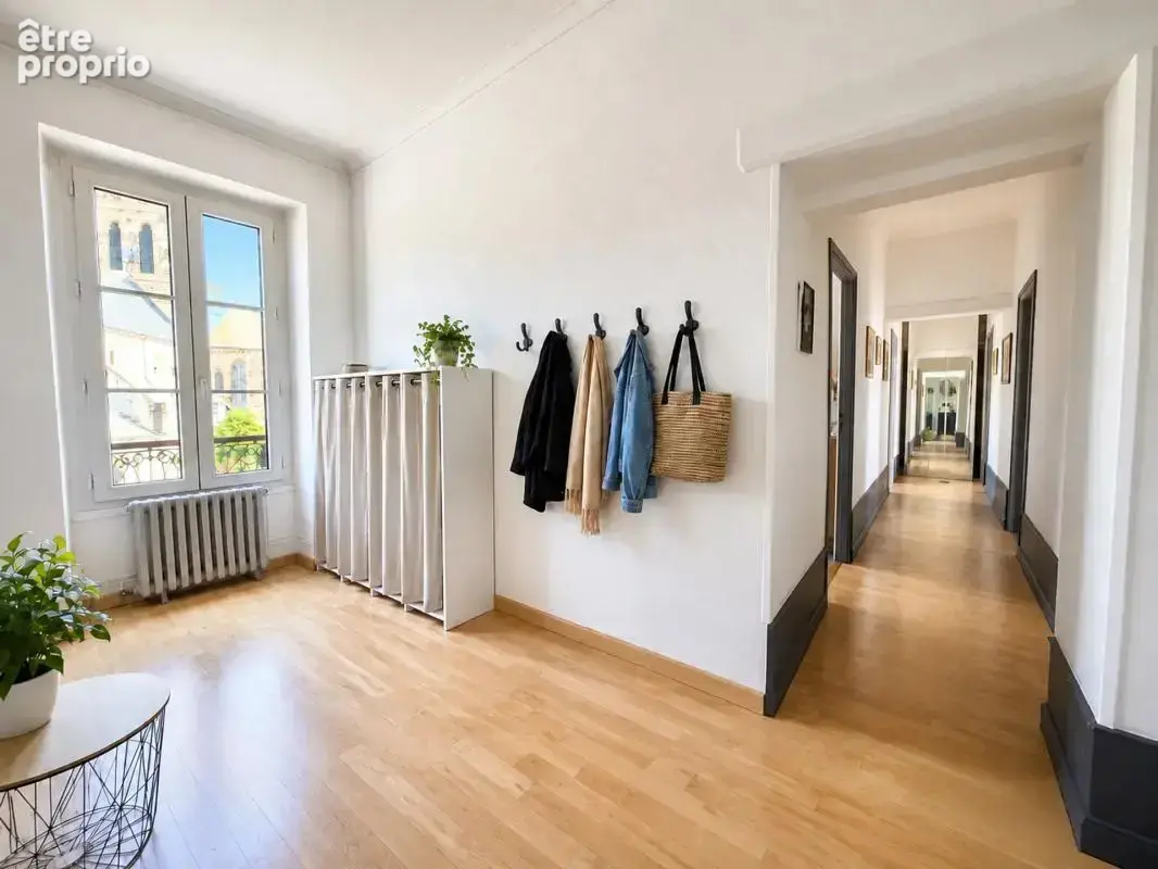 Appartement de 6 pièces de 128 m² à Laval - photo 5
