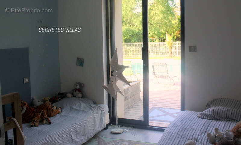 Maison à CAMBLANES-ET-MEYNAC