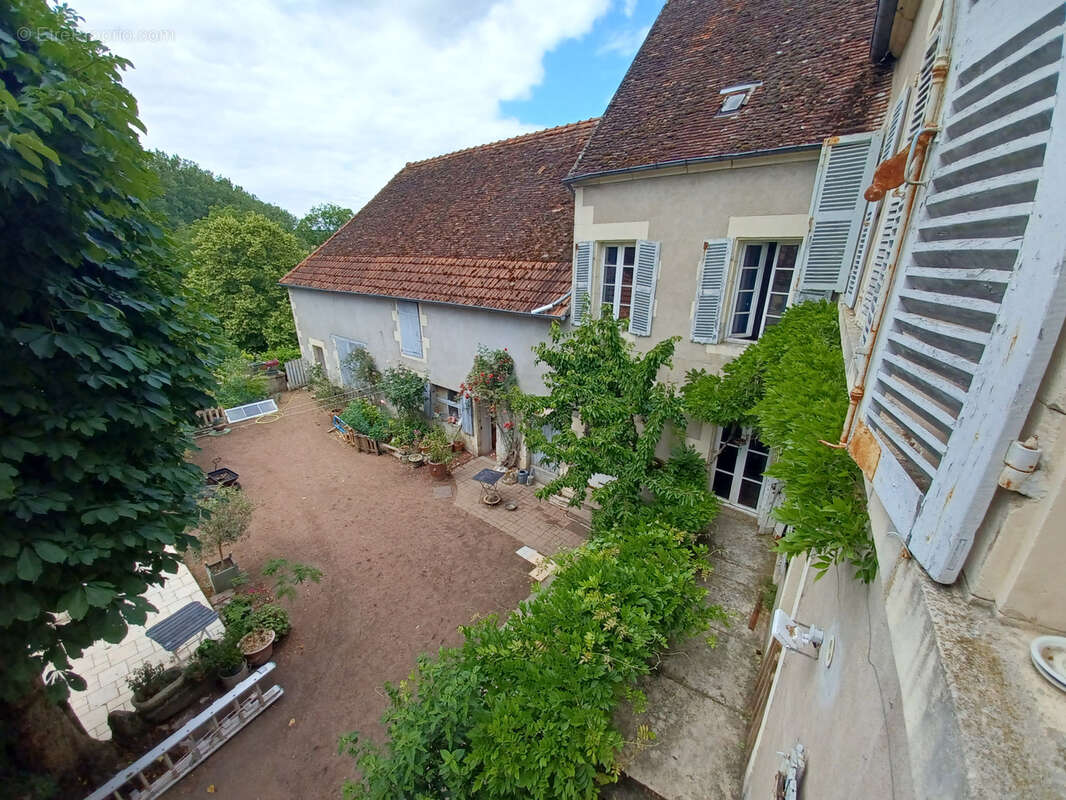 Maison à BEAUMONT-LA-FERRIERE