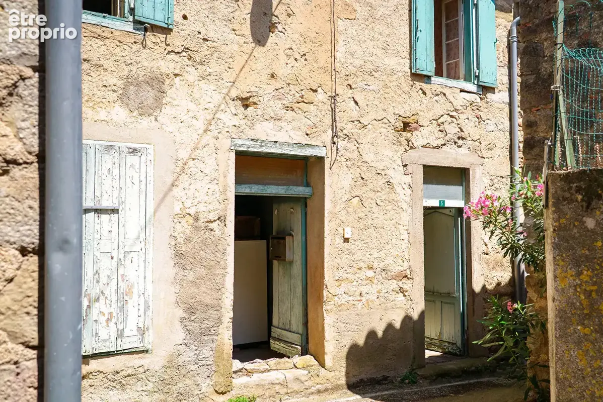 CARCASSONNE - GREFFEIL - Maison de village en pierre  T6 139m² (80m² hab.)  avec remise attenante et vue dégagée - photo 2