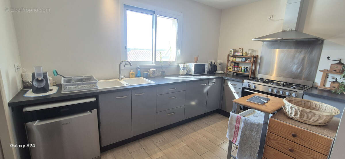 À découvrir sans tarder : belle villa familiale de plain-pied aux portes de Castelnaudary ! - photo 3
