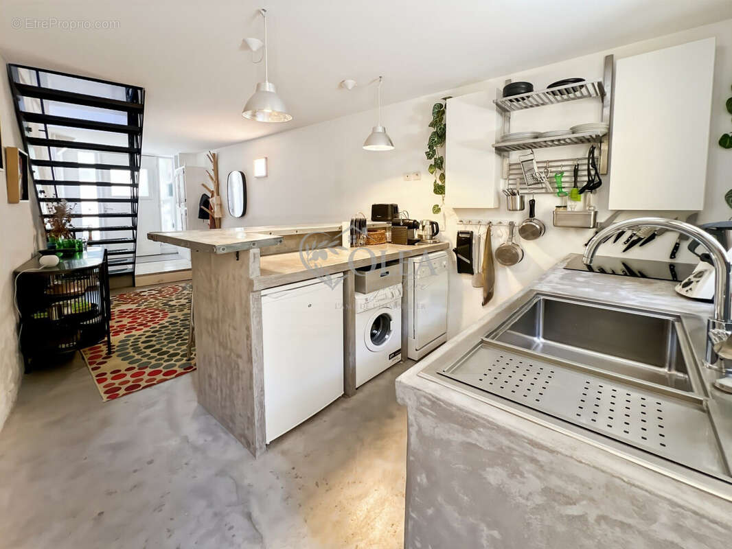 Maison 61 m² à Uzes  - photo 4