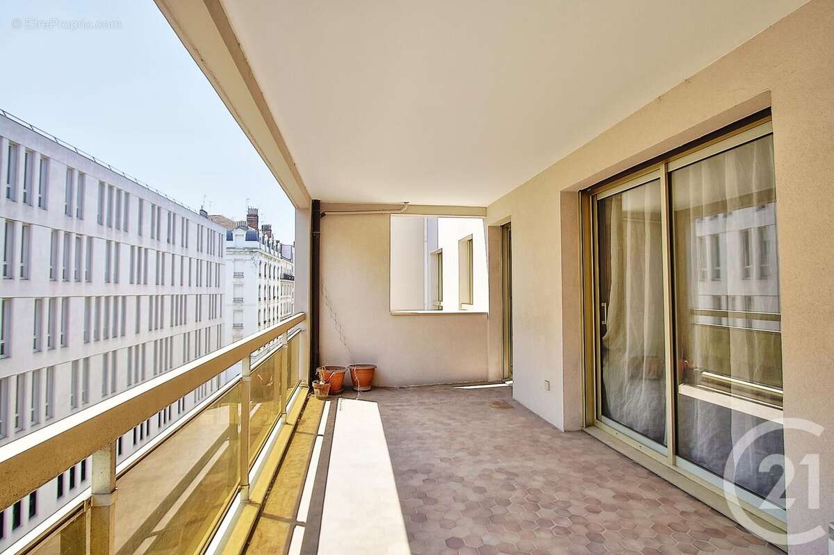 Appartement à LYON-7E