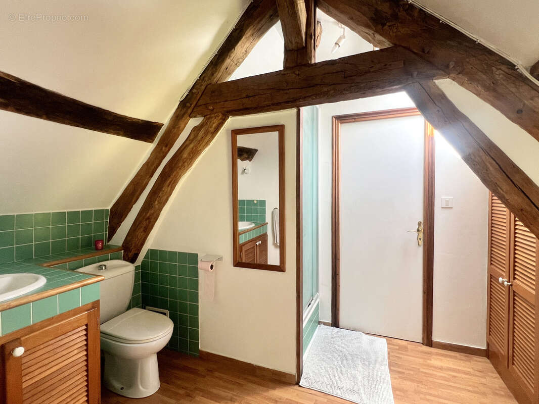 Maison à VERT-EN-DROUAIS