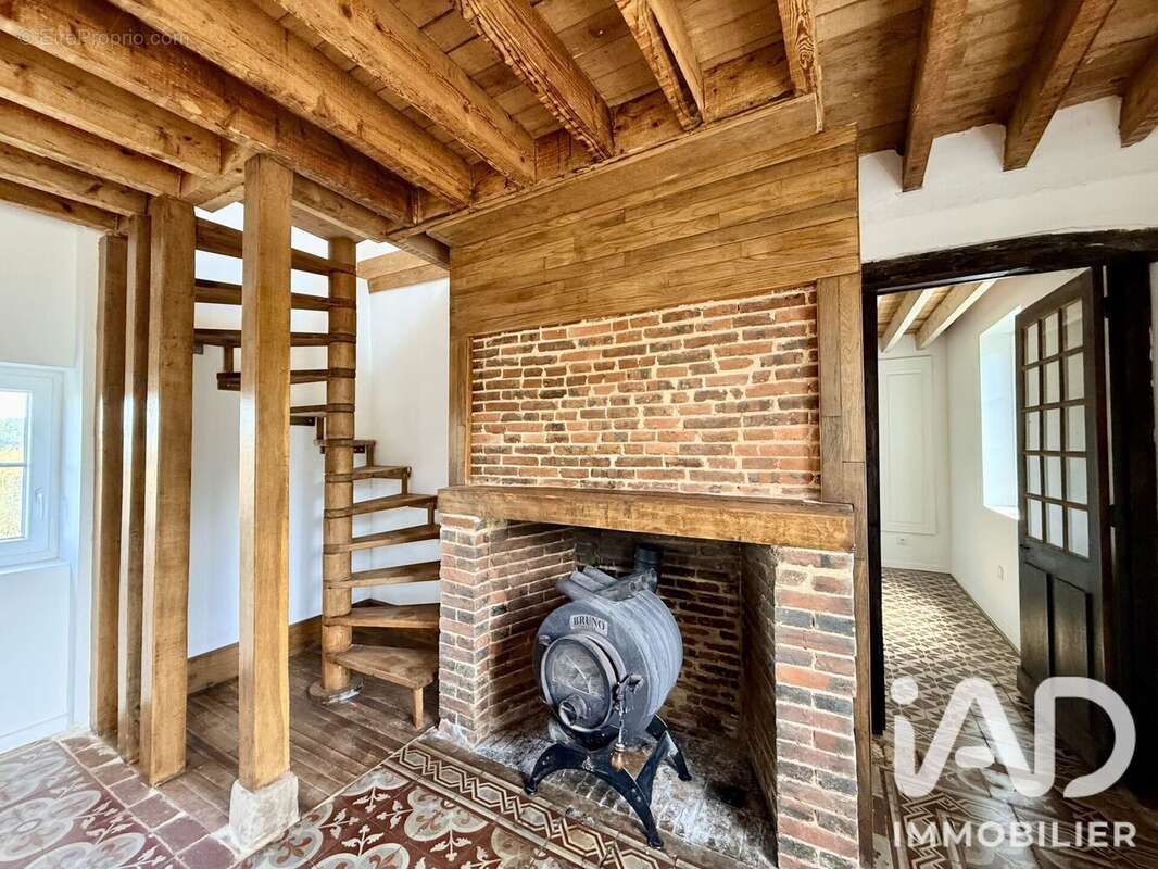 Maison 132 m² à Le Noyer-En-Ouche  - photo 8